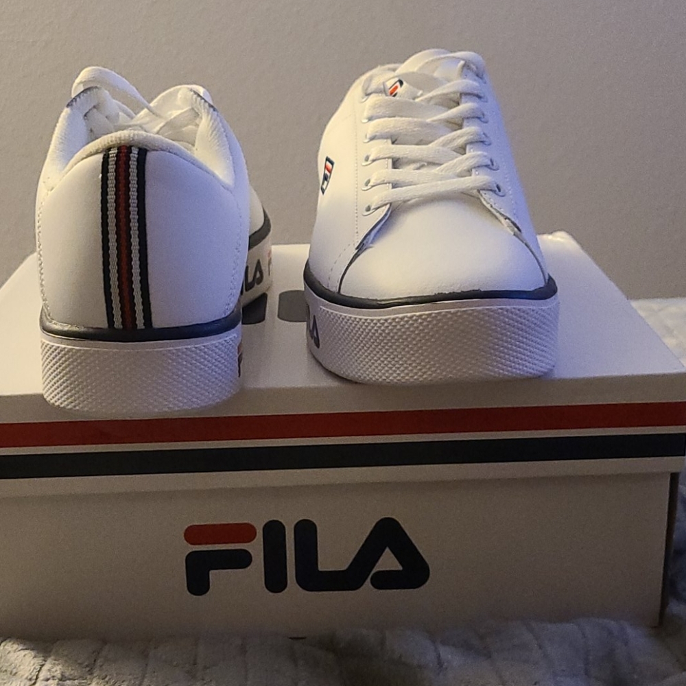 Shoes - Picture 5 of 5